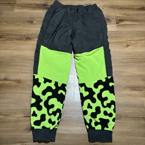 NIKE Pants Men's MEDIUM Black Green Polar Fleece Jogger NYC Parks CU1396-313 - Picture 11 of 13